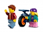 LEGO® City 60329 - Deň v škole